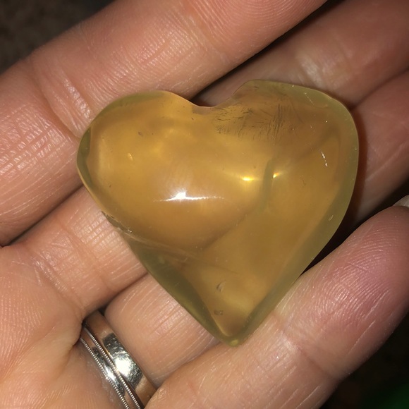 Citrine Heart - Picture 5 of 6